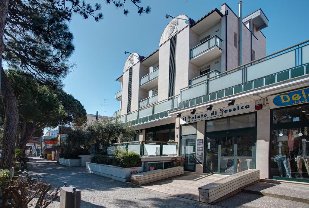 Hotel Zeus Cesenatico Esterno foto