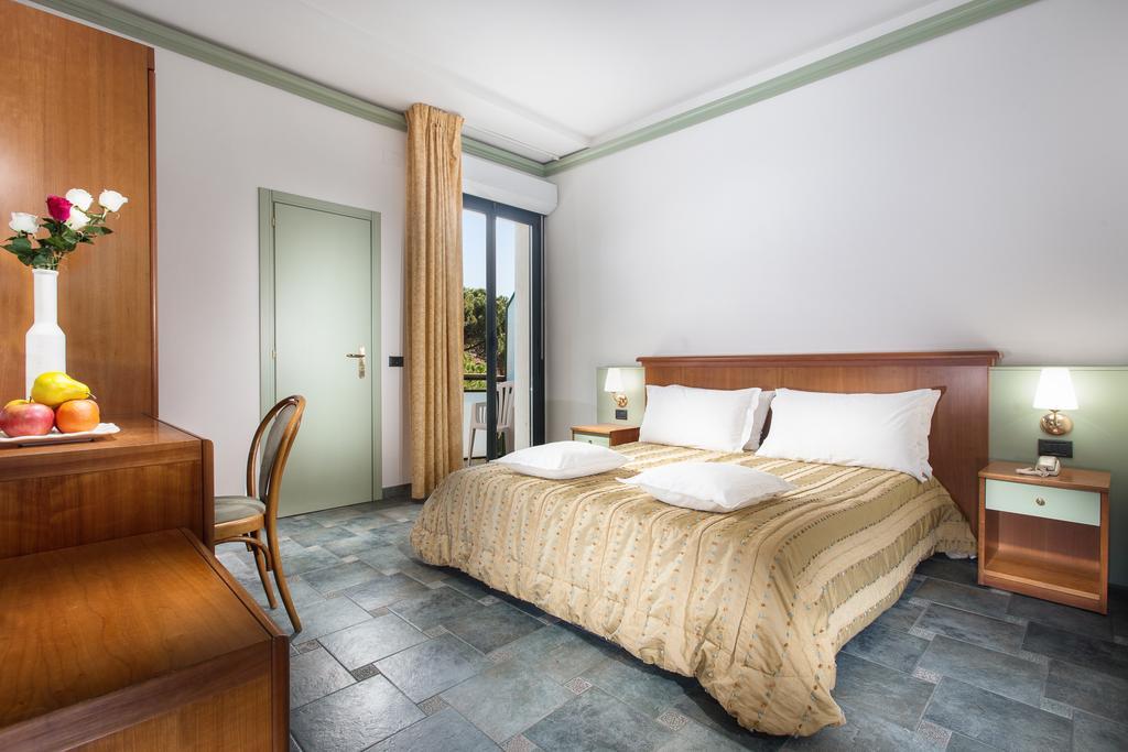Hotel Zeus Cesenatico Camera foto